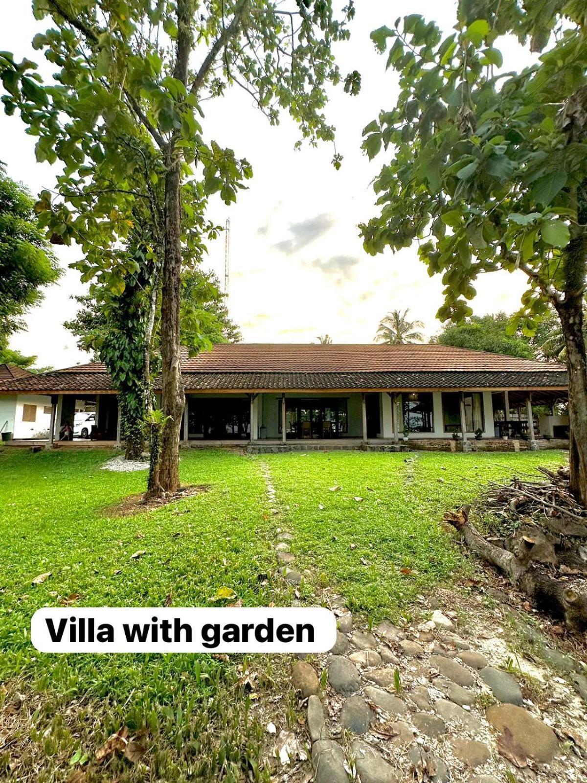 Villa Oceana Tanjung Lesung Exterior foto